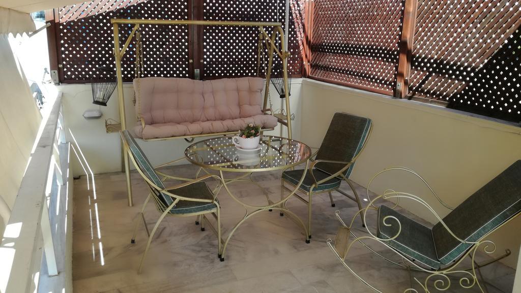 Top Floor Studio Near Metro&View&200Mbps Athens Exterior photo
